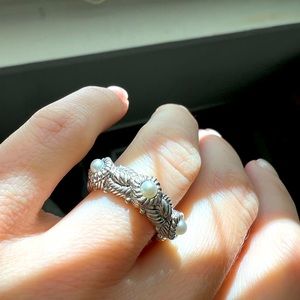 Judith Ripka size 5 pearl ring